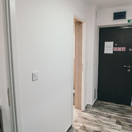 Insomnia Studio Drobeta Turnu Severin Luaran gambar