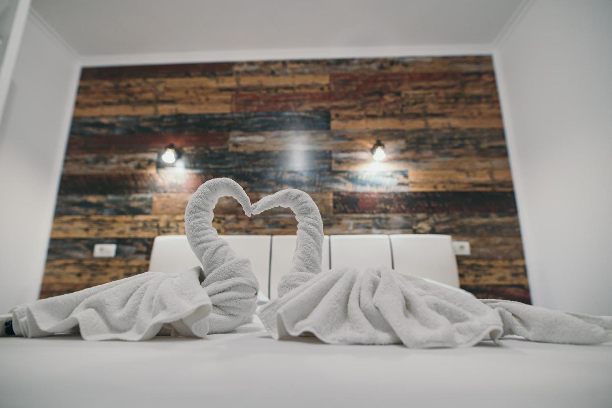 Insomnia Studio Drobeta Turnu Severin Luaran gambar