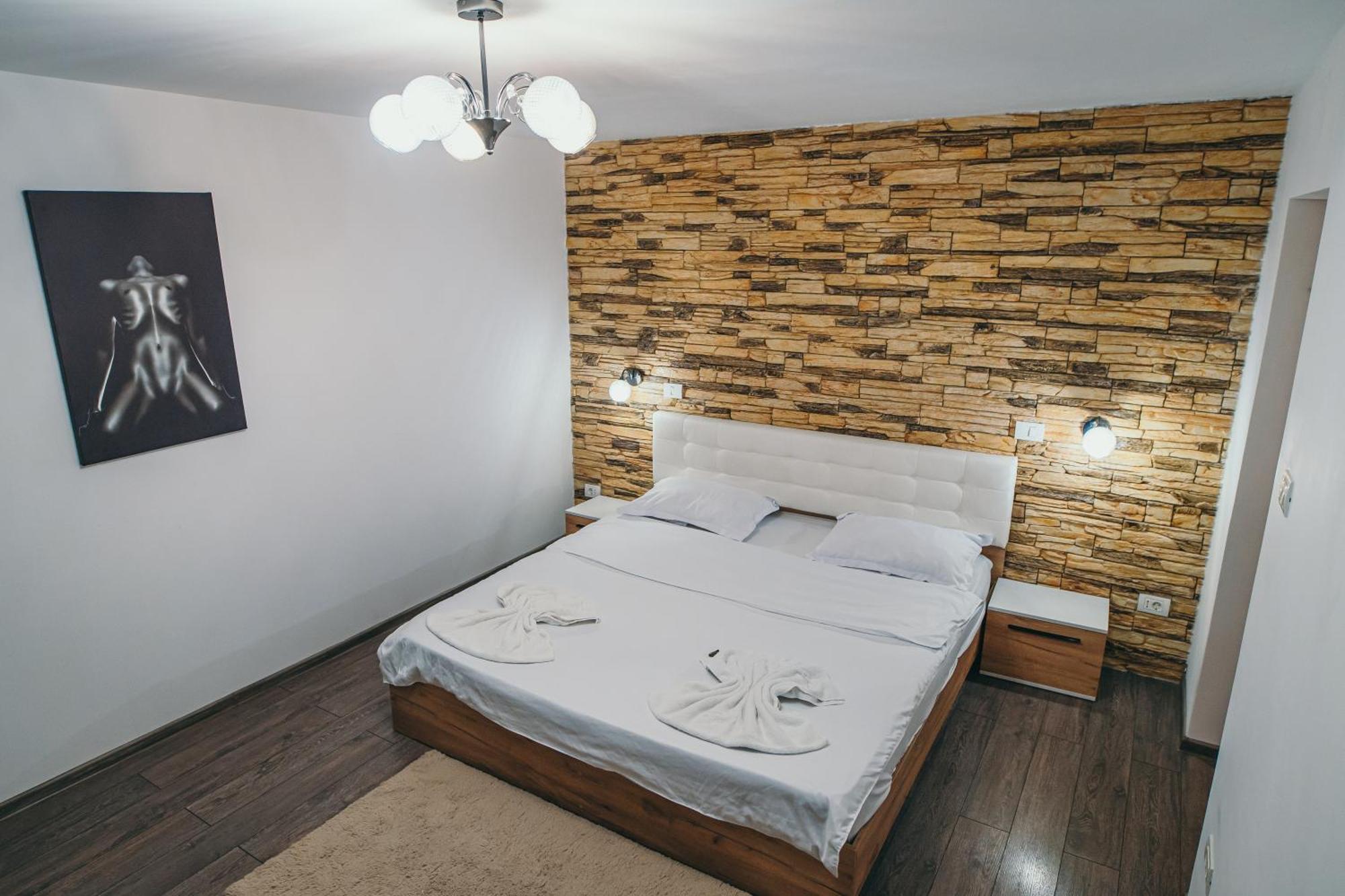 Insomnia Studio Drobeta Turnu Severin Luaran gambar