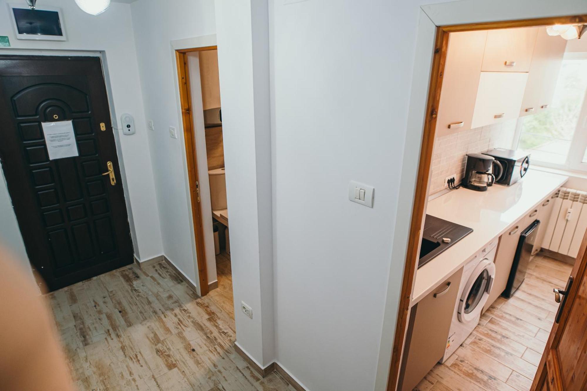 Insomnia Studio Drobeta Turnu Severin Luaran gambar