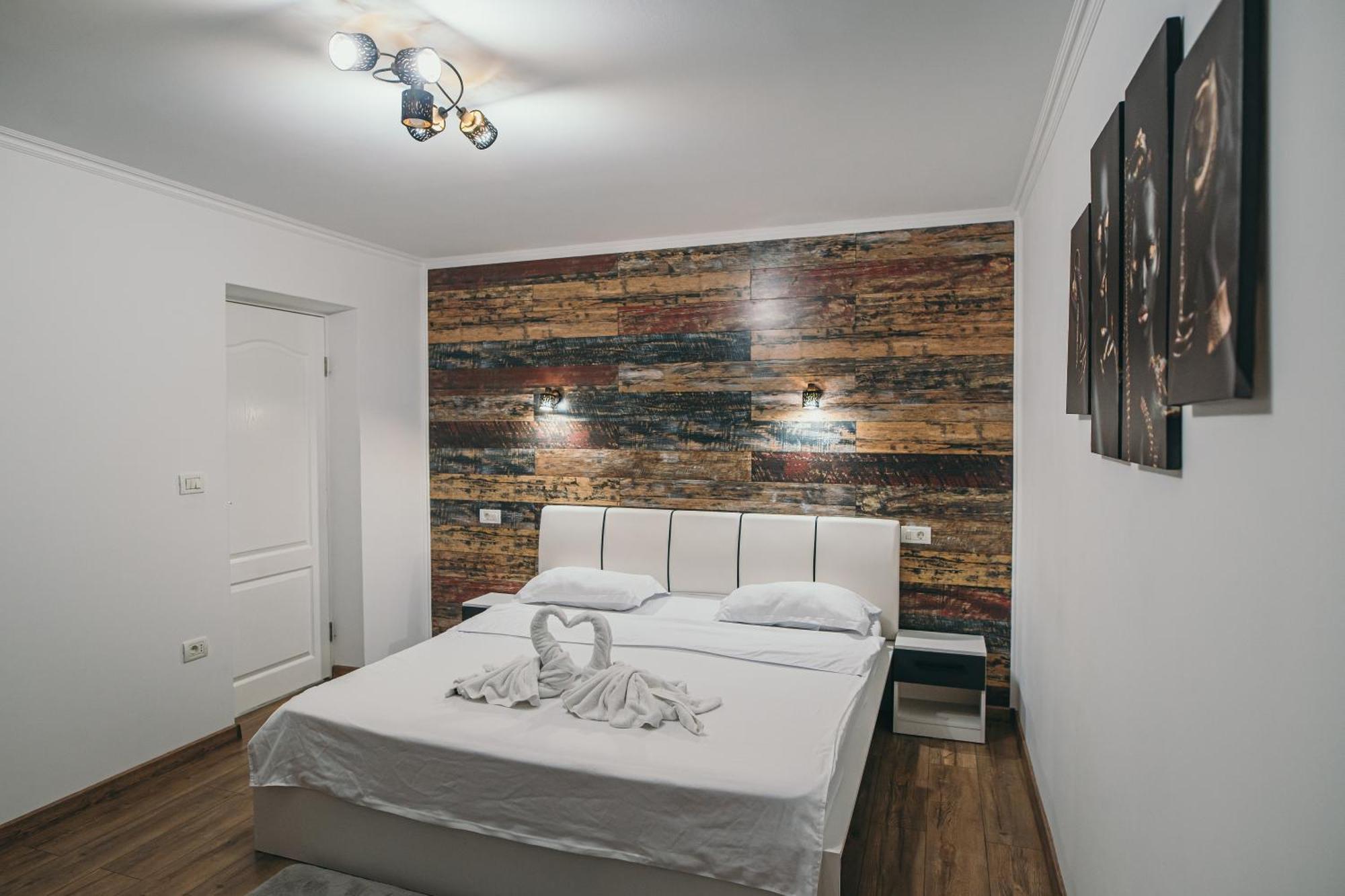 Insomnia Studio Drobeta Turnu Severin Luaran gambar